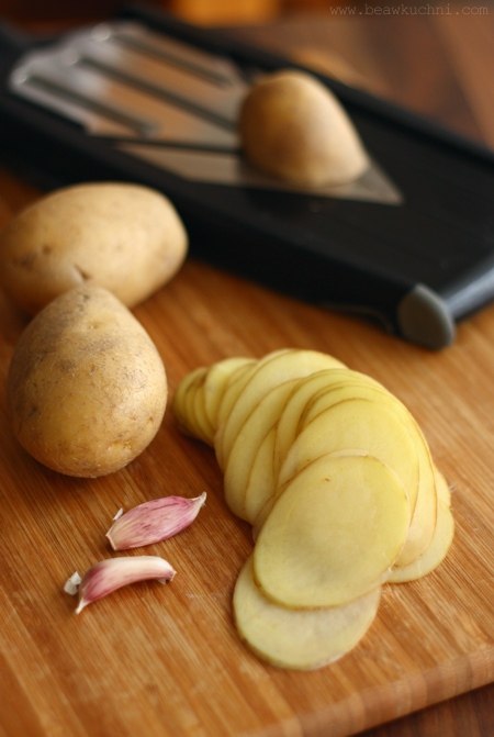 Запеченный картофель "Лепестки"(оригинальный рецепт Марты Стюарт) METUq4d1S4o